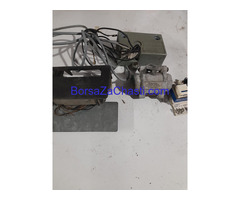 Продавам части