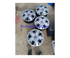 Продавам джанти комплект с тасове и болтове