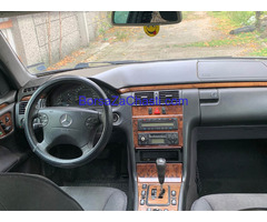 На части МОЖЕ И ЦЯЛА Mercedes-Benz E 320 CDI