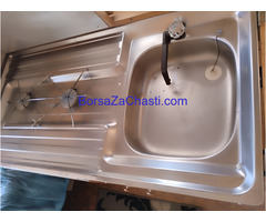 Мивка с газови котлони за кухня от каравана Knaus Asur 495