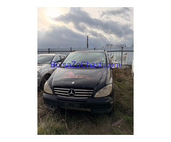 Продавам 4 автомобила Mercedes-Benz, предназначени за части / донори