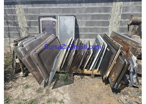 Прозорци за каравани и кемпери