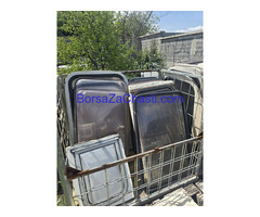 Прозорци за каравани и кемпери