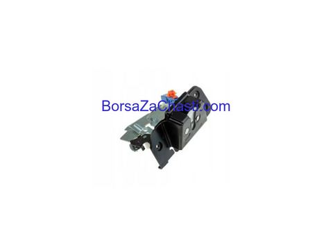 Търся електрическата ключалка за вратата на багажника Honda Jazz III 2009г.