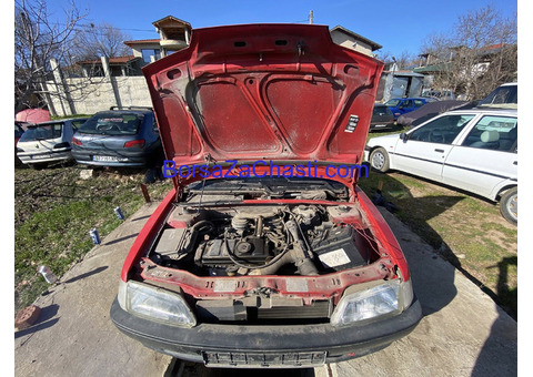 Продавам на части Пежо 106 Lee Edition